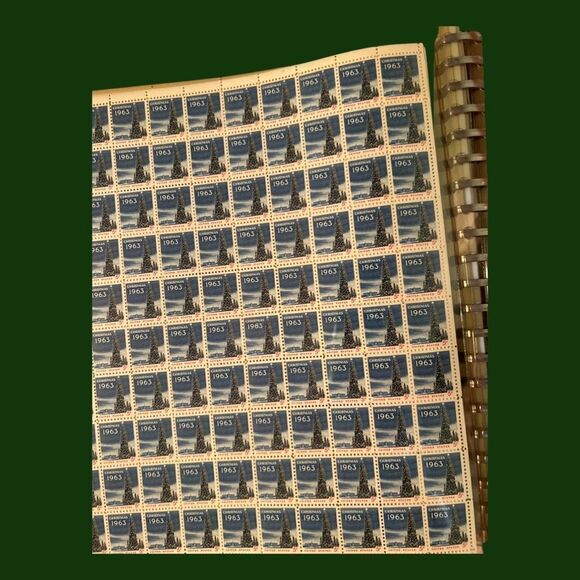 MNH 1963 Christmas Tree and the White House Sheet of 100 5c Stamps Scott #1240 - Picture 2 of 2